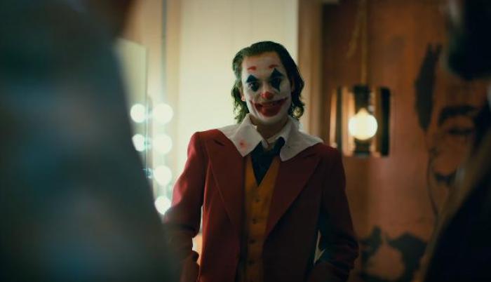 El éxito del Joker, recientemente interpretado por Joaquin Phoenix, trasciende la gran pantalla y se dispara en páginas de contenido para adultos.