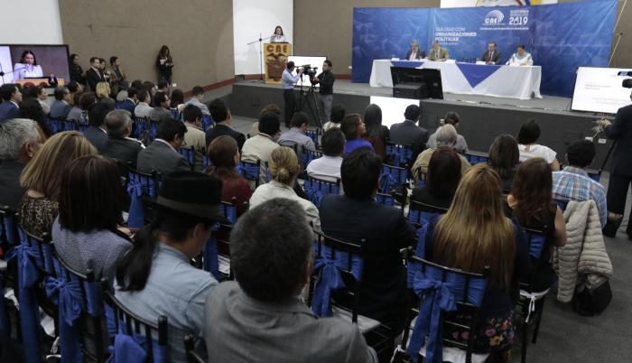 El Consejo Nacional Electoral (CNE) prevé llegar a Cuenca y Riobamba con estos conversatorios hasta antes del inicio de la campaña electoral. Ahí se dará información a las organizaciones políticas del austro, la amazonía y la Sierra centro. Finalizará en