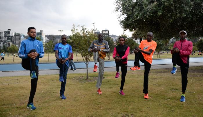 Los deportistas realizan entrenamientos previos a su participación en la Media Maratón de Expreso.