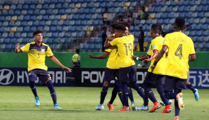 El combinado ecuatoriano Sub 17 venció 2-0 a su similar de Australia, en el primer partido del Grupo B, del Mundial que se disputa en territorio brasileño.