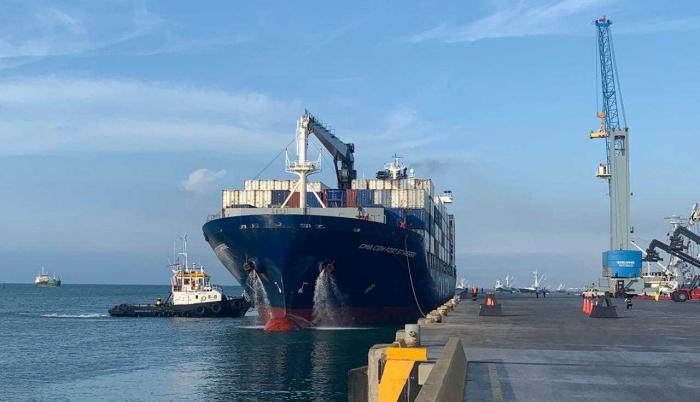 Se inauguró el servicio en el puerto de Manta la línea Naviera CMA - CGM.