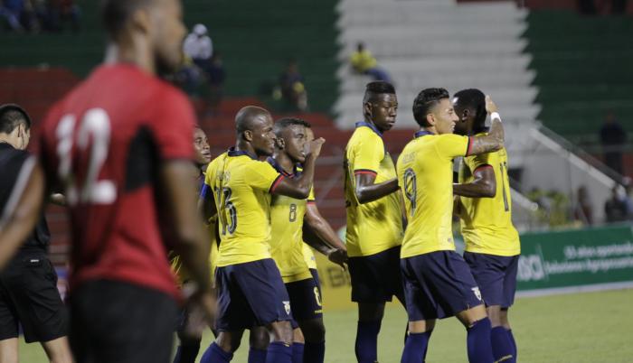 Franco y Valencia convirtieron para la Tri.