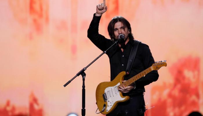 La Academia Latina de la Grabación otorgó a Juanes el reconocimiento de Persona del Año.