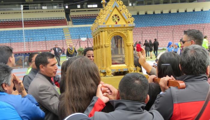 Sus reliquias fueron llevadas hasta la capilla del sacrilegio y serán expuestas junto a sus restos en el altar mayor.