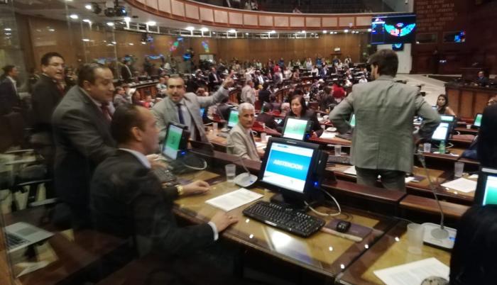 Estupiñán decidió no votar por la negación y el archivo del proyecto de Ley de Crecimiento Económico enviado por el ejecutivo.