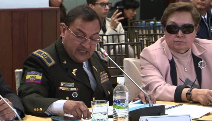 Referencial. Enrique Espinosa de los Monteros no presentó pruebas conducentes que los desvirtúen de la sanción.