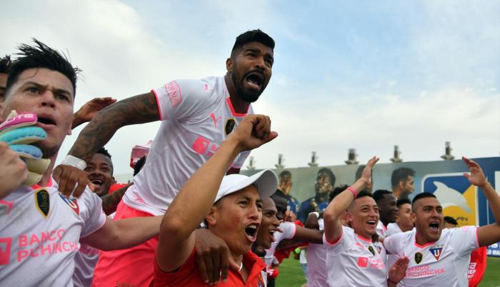 Pese a la derrota 3-1 en Manta, la ventaja que acumuló Liga de Quito en el juego de ida le permitió coronarse.