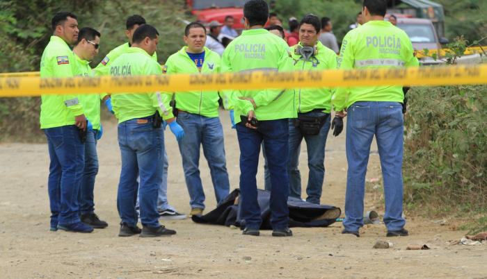 Escena. El cuerpo de Valeria fue hallado en el sector Los Tubos de La Ladrillera, en el noroeste de Guayaquil.