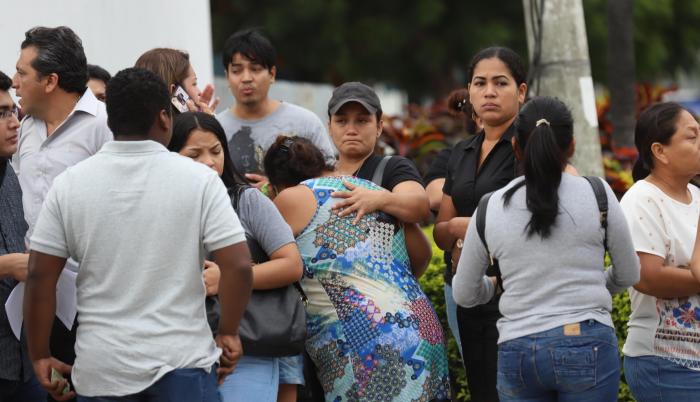 Los familiares llegaron al sitio para retirar los cuerpos de sus allegados.