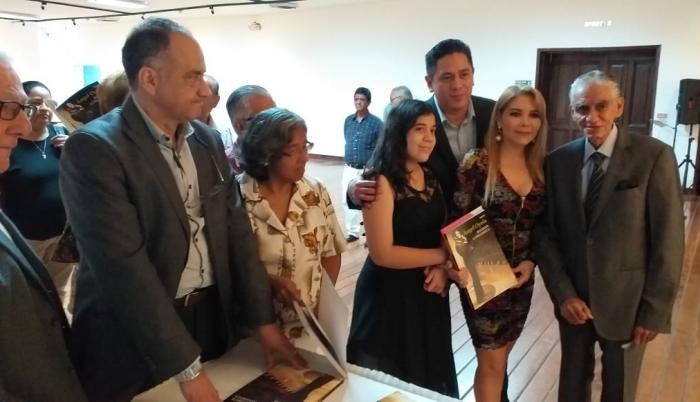 La actividad se desarrolló, el martes 22 de octubre de 2019, y contó con la presencia de Ángel Oyola Garcés (d) y un abanico de artistas.
