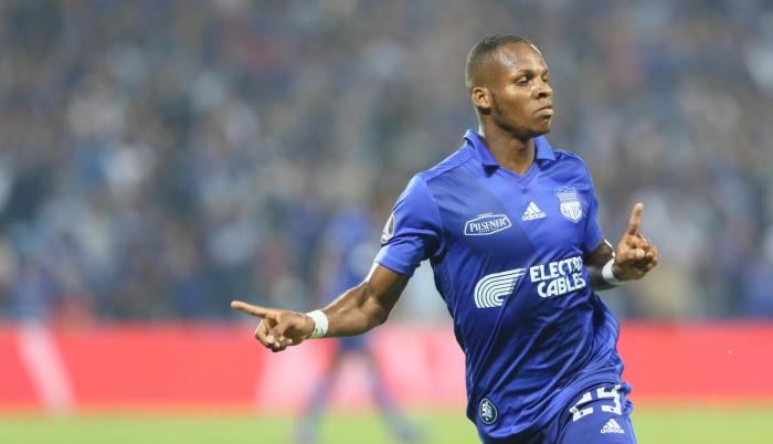 Wilmer Godoy niega inconformidades a la interna de Emelec.