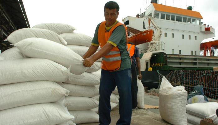 Imagen referencial. La importación de arroz colombiano preocupa a productores e industriales de Ecuador.