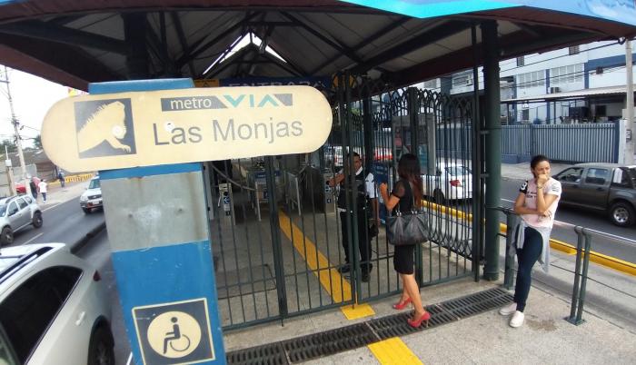 El servicio de Metrovía en Guayaquil ha sido suspendido hasta nueva orden.