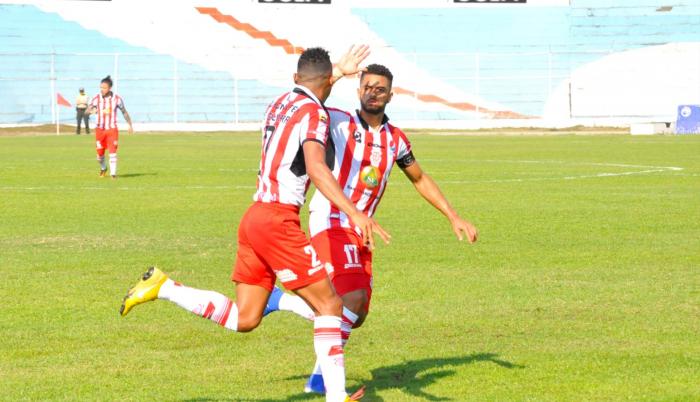 Técnico Universitario todavía depende de sus resultados para quedarse en la serie A de la LigaPro.