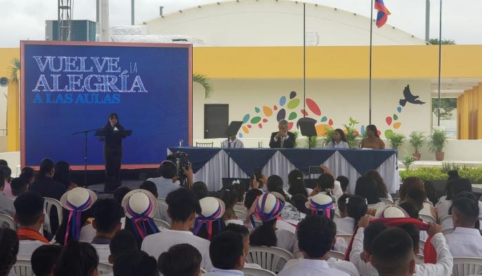 Moreno Inaugura El Ano Lectivo En Guayaquil