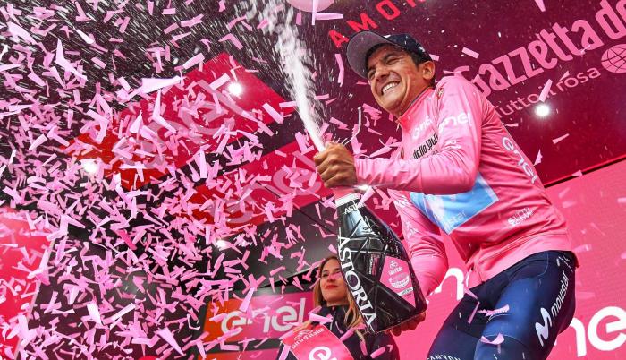 Richard Carapaz se convirtió en el primer ecuatoriano en ser líder de una de las tres grandes rondas ciclistas.