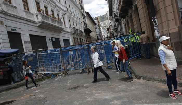 Imagen del 4 de octubre de 2019. Las protestas registradas en Quito, tras el anuncio de medidas económicas por parte del Gobierno Nacional, dejan secuelas en el Centro Histórico.