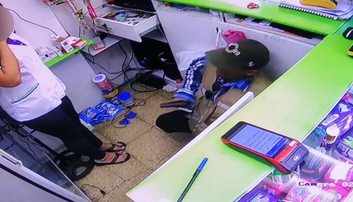 El asalto ocurrió en una farmacia de la ciudadela Sauces 8