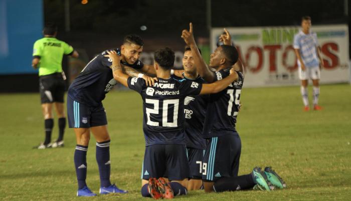 El Bombillo brilla hacia la estrella 15. Emelec ha demostrado una notable mejoría en su juego, basada en contundencia y solidez ofensiva.