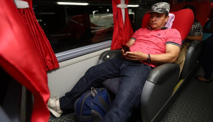 Relax. Cooperativas como Trans Esmeraldas tienen buses con coche cama.