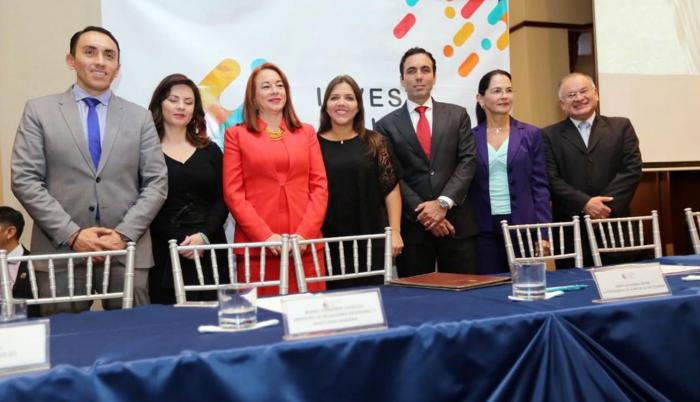 Evento. Las autoridades de Gobierno participaron del Invest Ecuador 2018, que se realizó ayer en Quito.