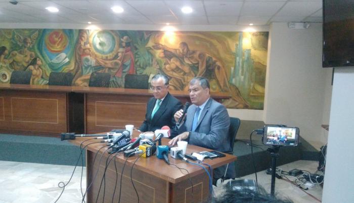 Rafael Correa defendió los contratos con Petrochina e indicó que fueron “beneficiosos” para el país.
