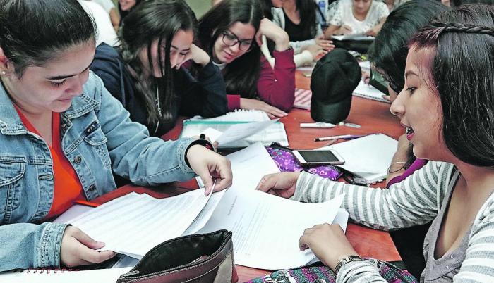 Tarea. Las universidades se han visto obligadas a nivelar a los bachilleres antes de que ingresen a sus carreras.
