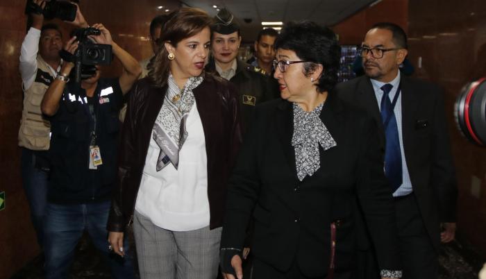 Presencia. La ministra de Gobierno, María Paula Romo ha tenido un acercamiento continuo con la Asamblea.