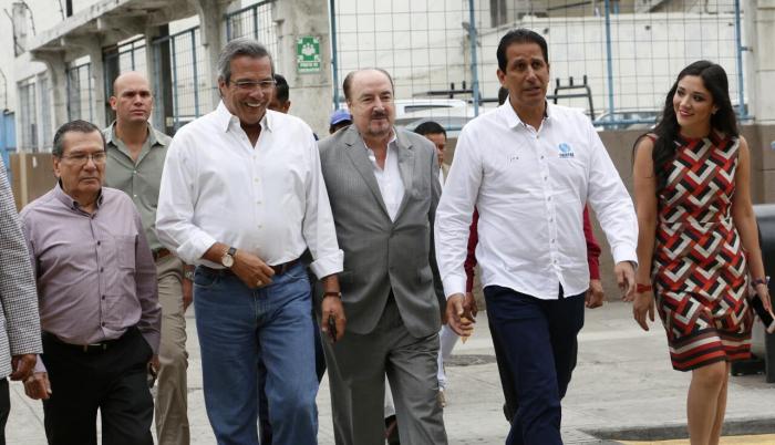 Frente por Guayas reunió por primera vez al prefecto Jimmy Jairala; a Gustavo Larrea, líder de Democracia Sí; y al entonces gobernador José Francisco Cevallos en Guayaquil.