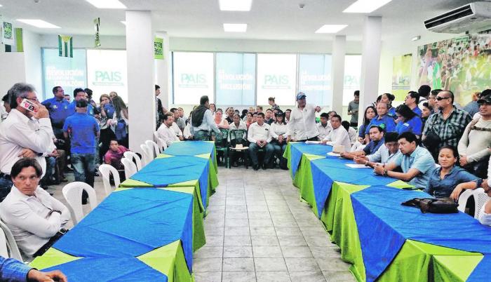 Las elecciones primarias para alcaldes y varios concejales del Guayas reunieron la semana pasada a los dirigentes del movimiento PAIS en la sede principal de Guayaquil. Será en otro proceso similar en estos días en el que será proclamado y ratificado el b