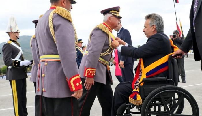 El nuevo jefe del Comando Conjunto de las Fuerzas Armadas, el general Roque Moreira, señaló en una alocución que la institución militar tiene por objetivo “proteger los derechos y garantías del país”.