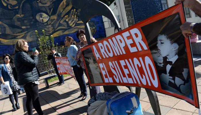 Familiares de las víctimas han realizado plantones para visibilizar los casos.