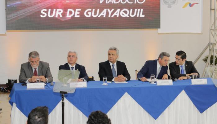 Guayaquil. El presidente (c) lanzó ayer el concurso público para la obra.