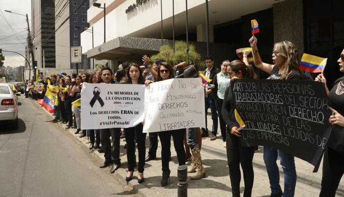 El ministro pide a las empresas esperar para evitar la devolución de los dineros. En la Corte hay siete demandas sobre el tema.