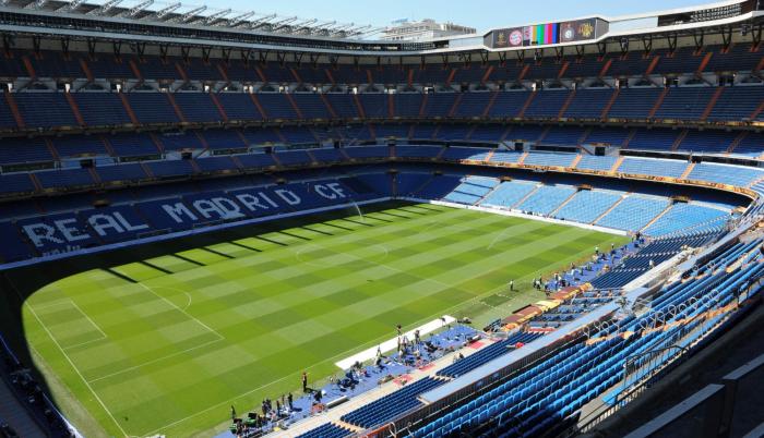 Esta imagen de archivo tomada el 21 de mayo de 2010 muestra una vista interior del estadio Santiago Bernabéu del Real Madrid.
