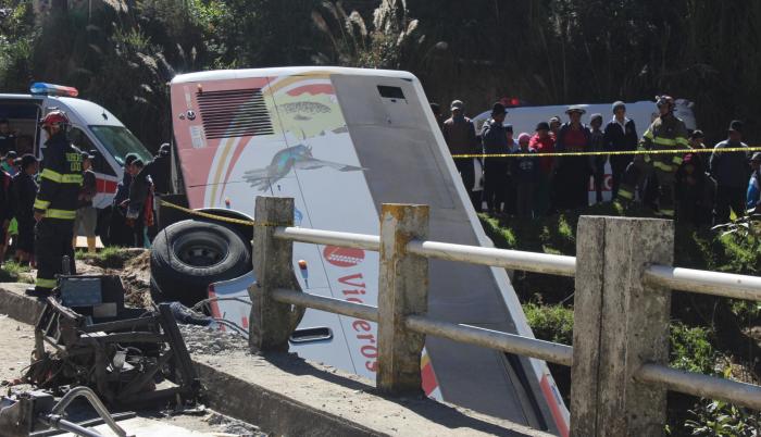 Mas De 17 Heridos Por Accidente Entre Bus Y Camioneta 6971