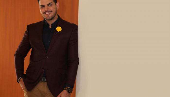 Edisson dirige junto a Tahiz Panus, directora de Miss World, la escuela Reinar.