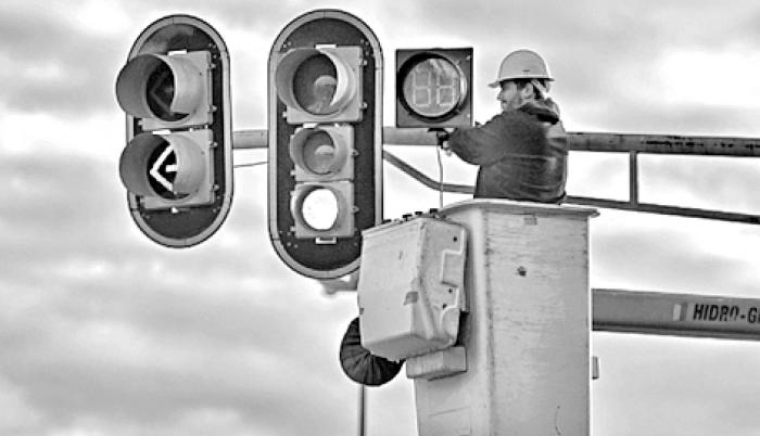 Varias intersecciones peligrosas en las calles de Guayaquil requieren semáforos