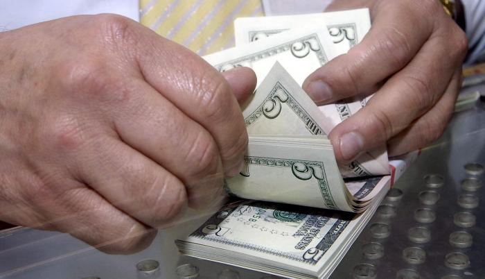 Este deterioro fue resultado del empeoramiento de los saldos de las balanzas de bienes, de rentas y de transferencias, que presentaron caídas de 462 millones de dólares, 172 millones de dólares y 173 millones de dólares, respectivamente.