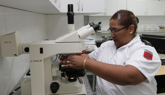 Estudio. Norma Zapata ha dedicado 15 años al diagnóstico del cáncer.
