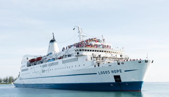 Barcos. Las embarcaciones que han formado parte de este programa han visitado alrededor de 1.500 puertos en 160 ciudades.