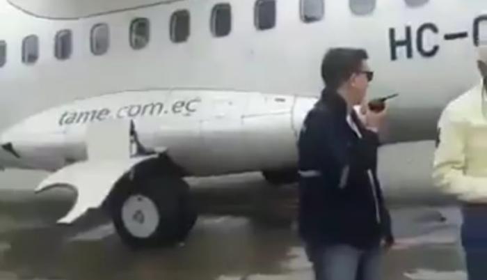 El vídeo, que fue compartido por más de 1.700 cuentas, provocó una oleada de comentarios sobre el servicio que ofrece Tame. Muchos pidieron un pronunciamiento oficial por parte de la compañía aérea.