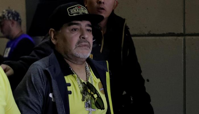 Maradona fue expulsado el jueves durante el partido de ida por ofender al árbitro y al entrenador del San Luis, Alfonso Sosa.