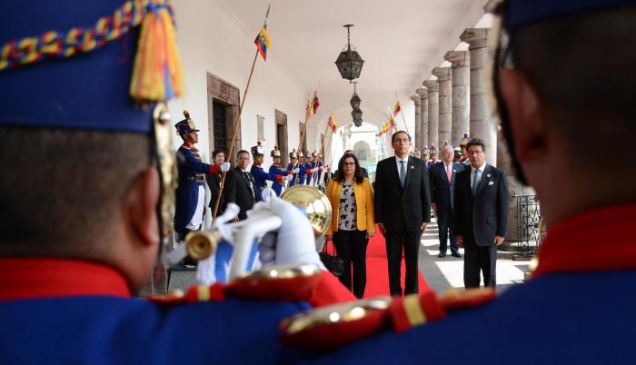 El presidente Martín Vizcarra recibió la Condecoración de la Orden Nacional Al Mérito en el Grado de Gran Collar.