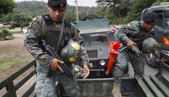 Reportes de incautación de armas de Colombia precisaron que varios fusiles del Ejército fueron hallados en poder de guerrilleros de las entonces activas FARC.