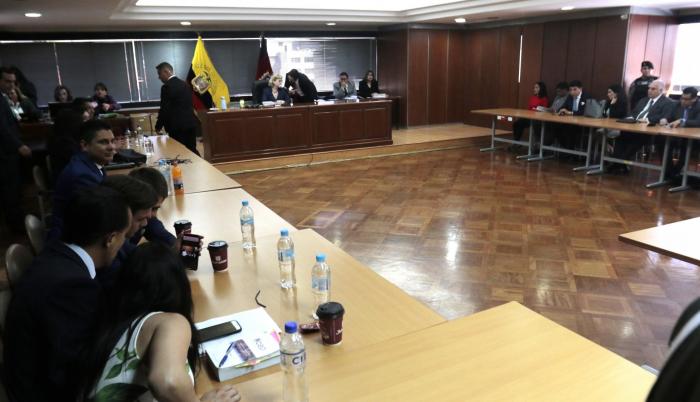 Audiencia. Fernando Balda (izq.) acusó a Rafael Correa como autor intelectual del intento de secuestro que sufrió en Colombia, en 2012. Dos agentes de Inteligencia admitieron el delito.