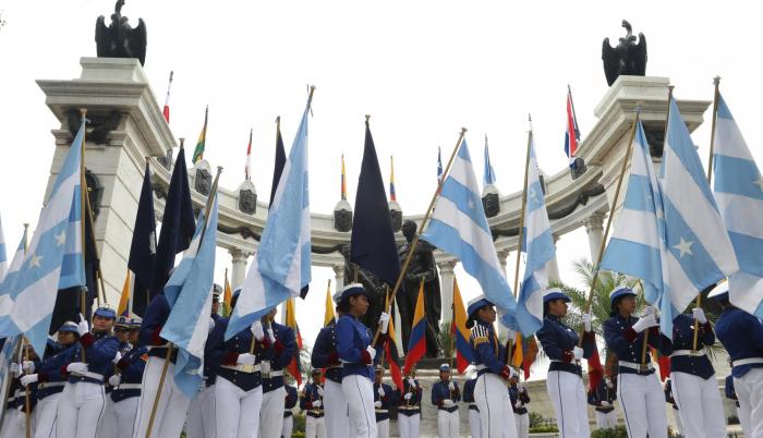 Pregón cívico por la Independencia de Guayaquil.