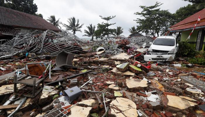 La ausencia de un fuerte terremoto, fenómeno que sirve para activar el sistema de alarmas ante un posible tsunami, dejó silenciadas las sirenas.