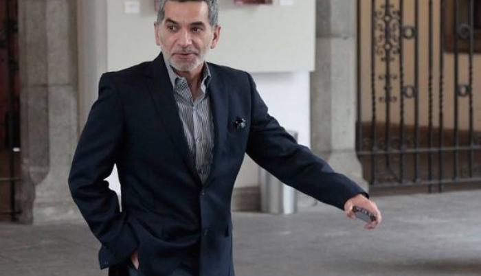 El pasado 21 de octubre, Alvarado anunció que se retiró el grillete de seguridad con el permanecía vigilado.