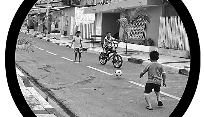 “Para el guayaquileño del río grande y el estero, el barrio es el barrio”